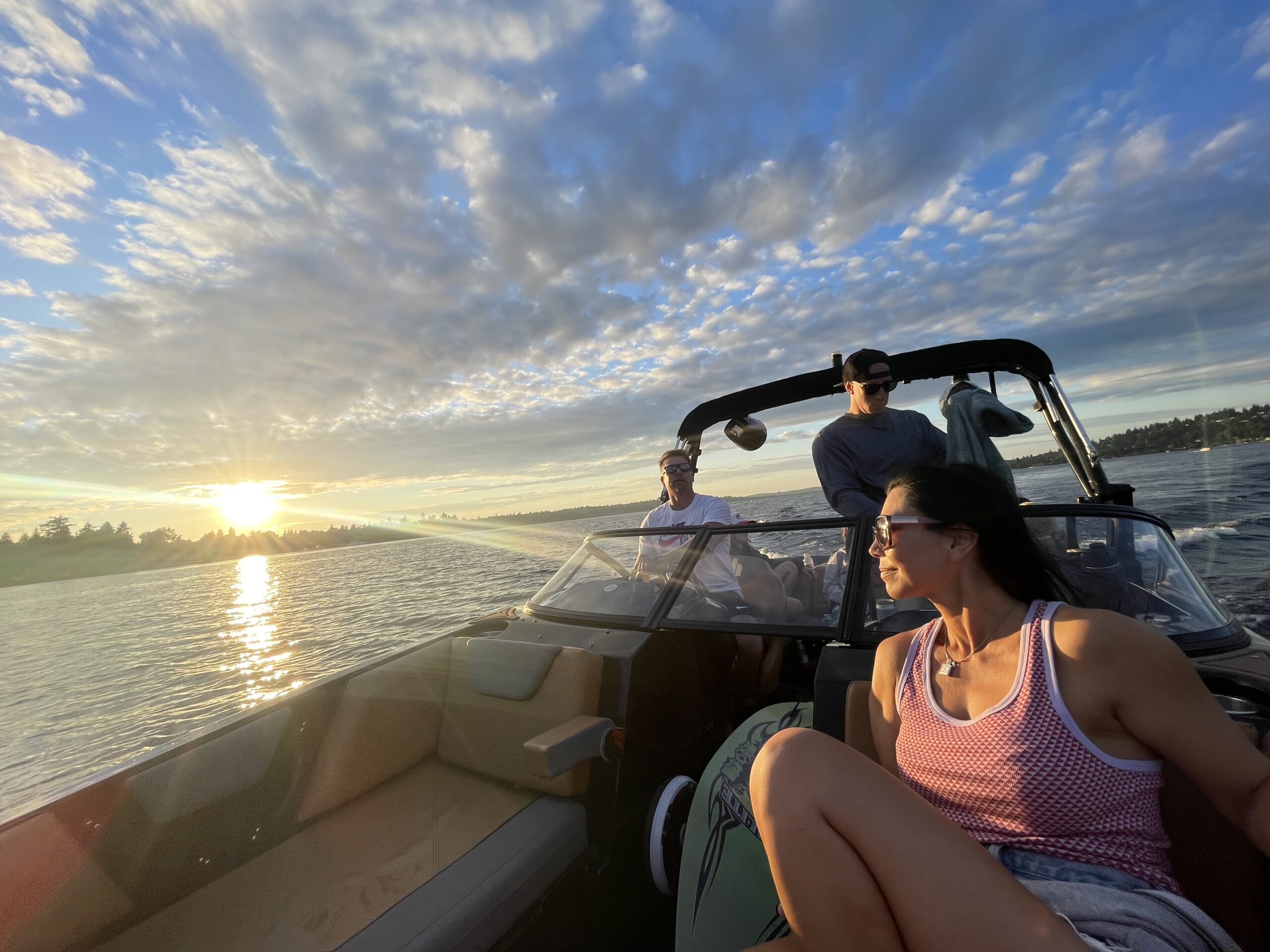 NW Luxury Rental – Luxury Cars and Heyday Wake Surf Boat Rentals in the Northwest