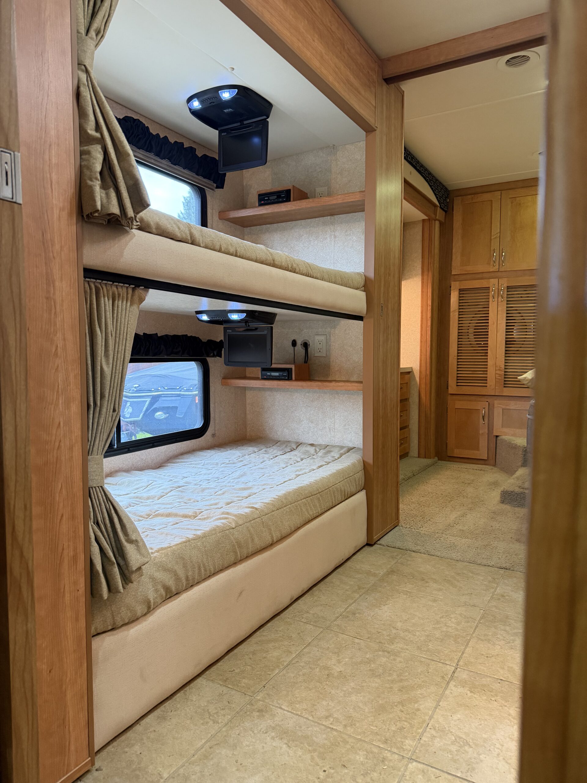 Bunkhouse in Berkshire diesel pusher